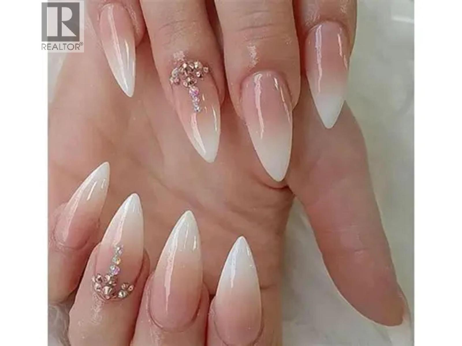 104 - 223 MOUNTAIN HIGHWAY