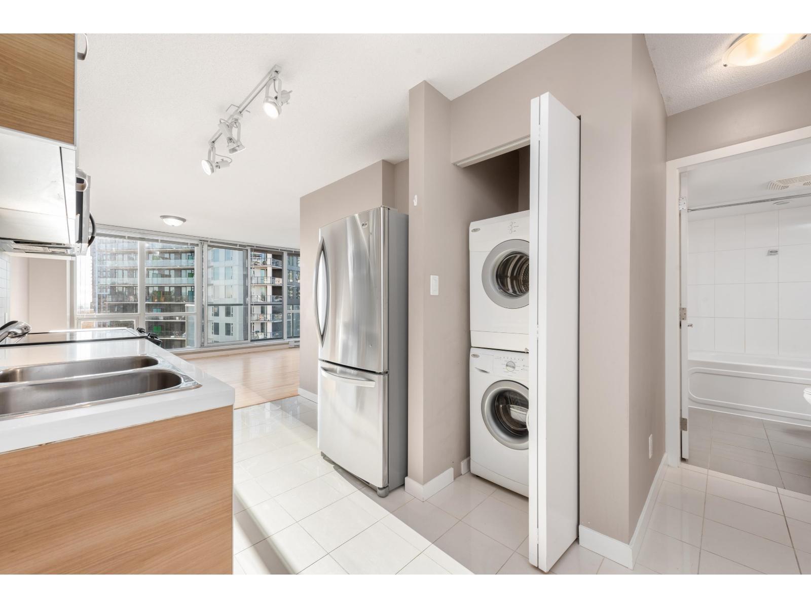 1805 - 9981 WHALLEY BOULEVARD