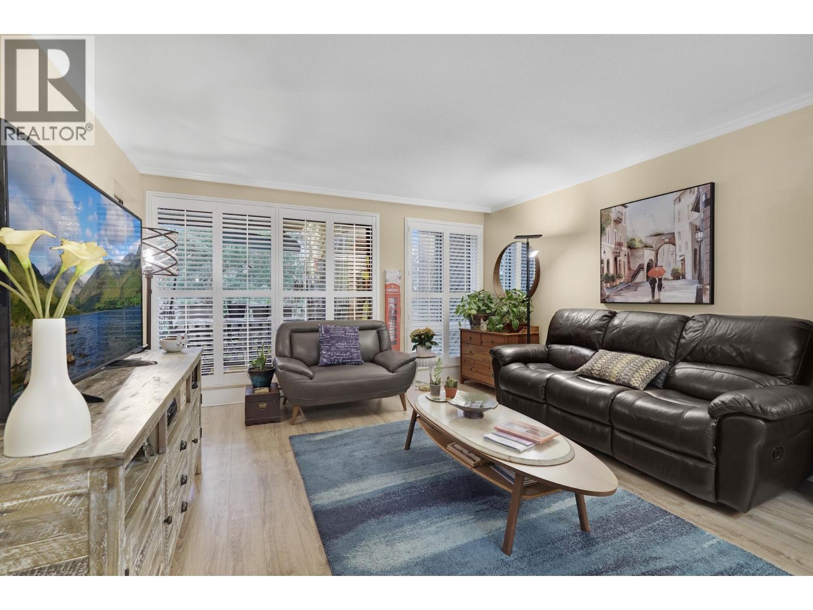 202 - 9300 GLENACRES DRIVE