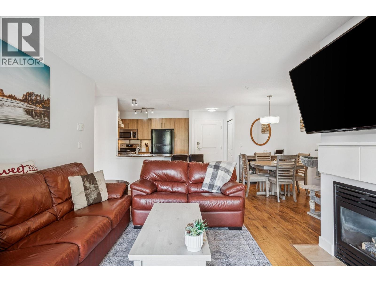 305 - 12020 207A STREET