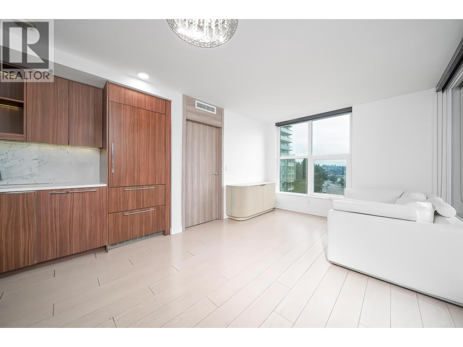 701 455 SW MARINE DRIVE