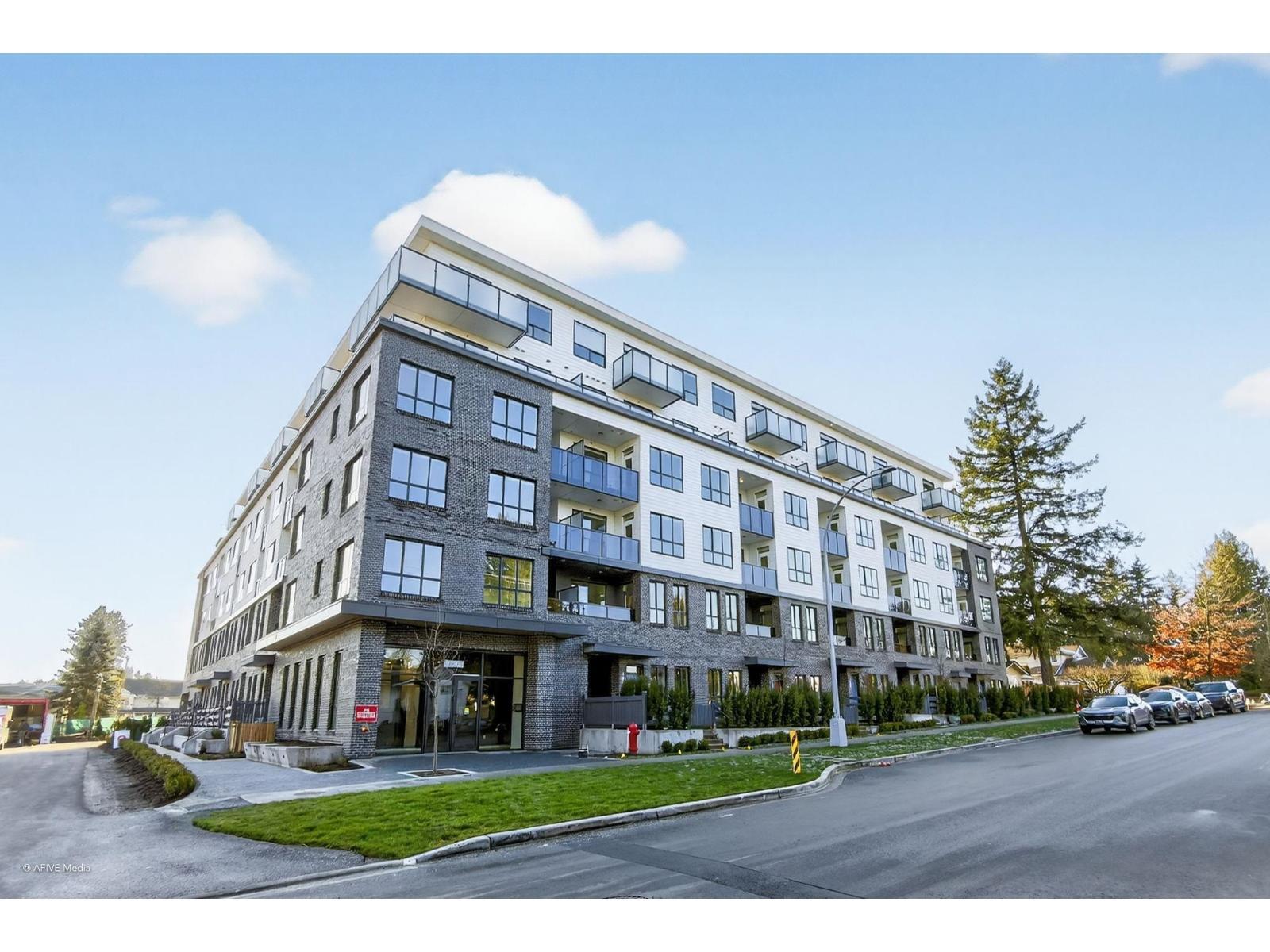 512 - 14778 106 AVENUE