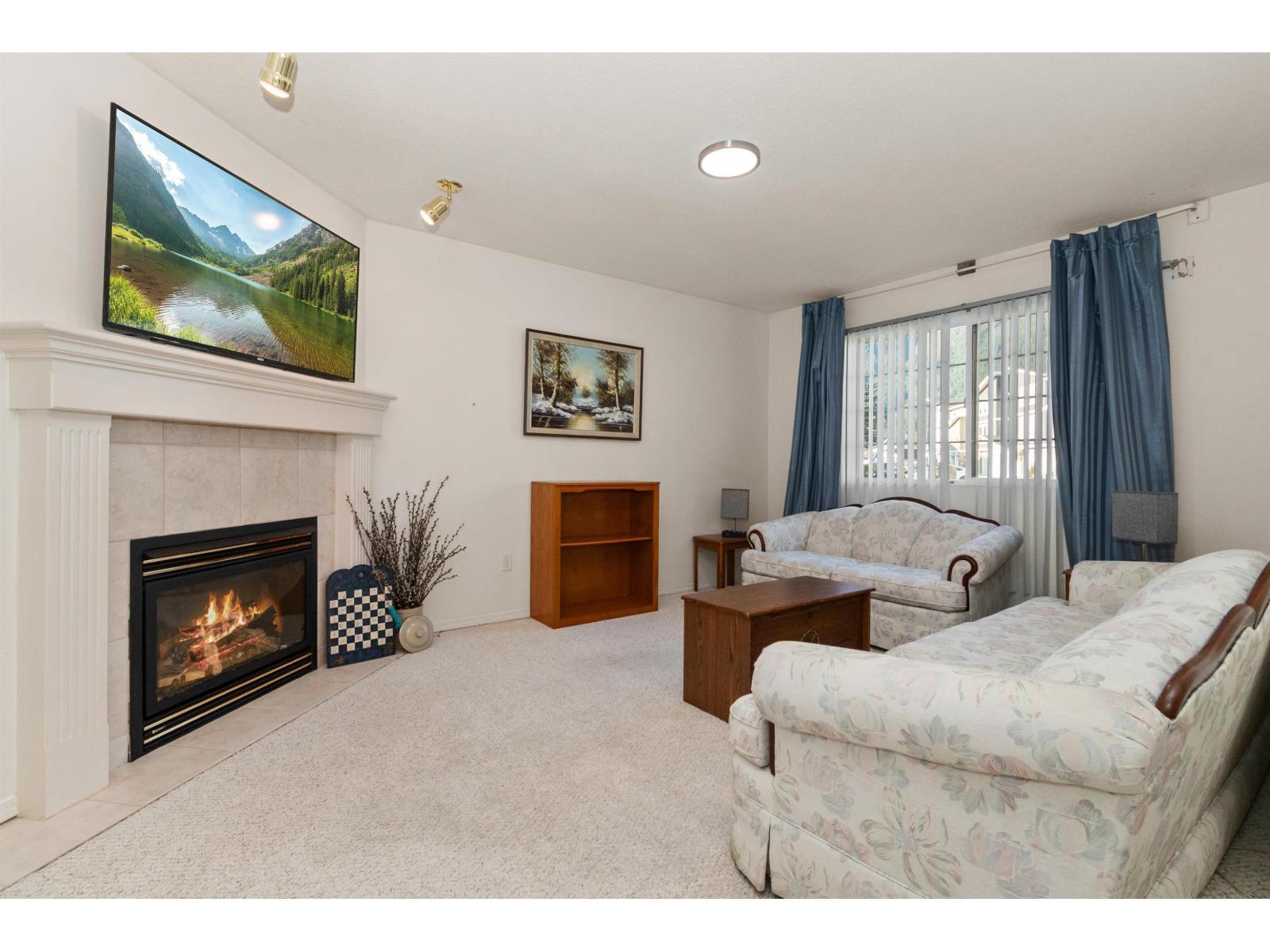 480 COQUIHALLA STREET, Hope