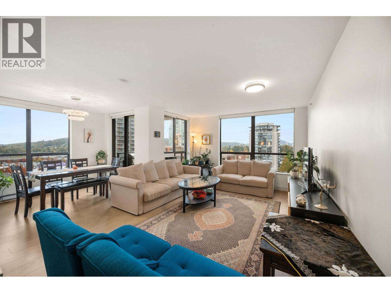 1203 - 1185 THE HIGH STREET