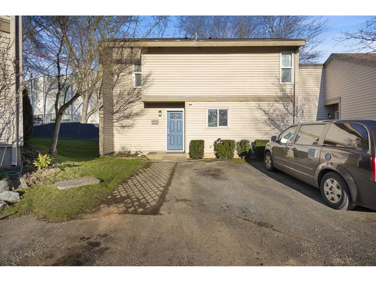 6174 W GREENSIDE DRIVE