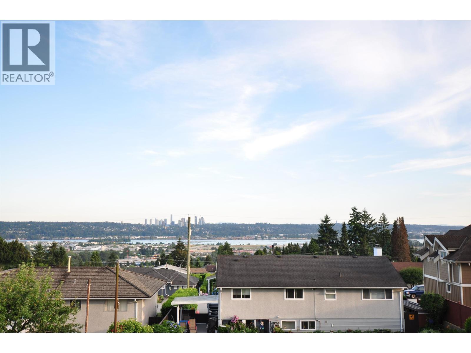 104 - 1138 DANSEY AVENUE