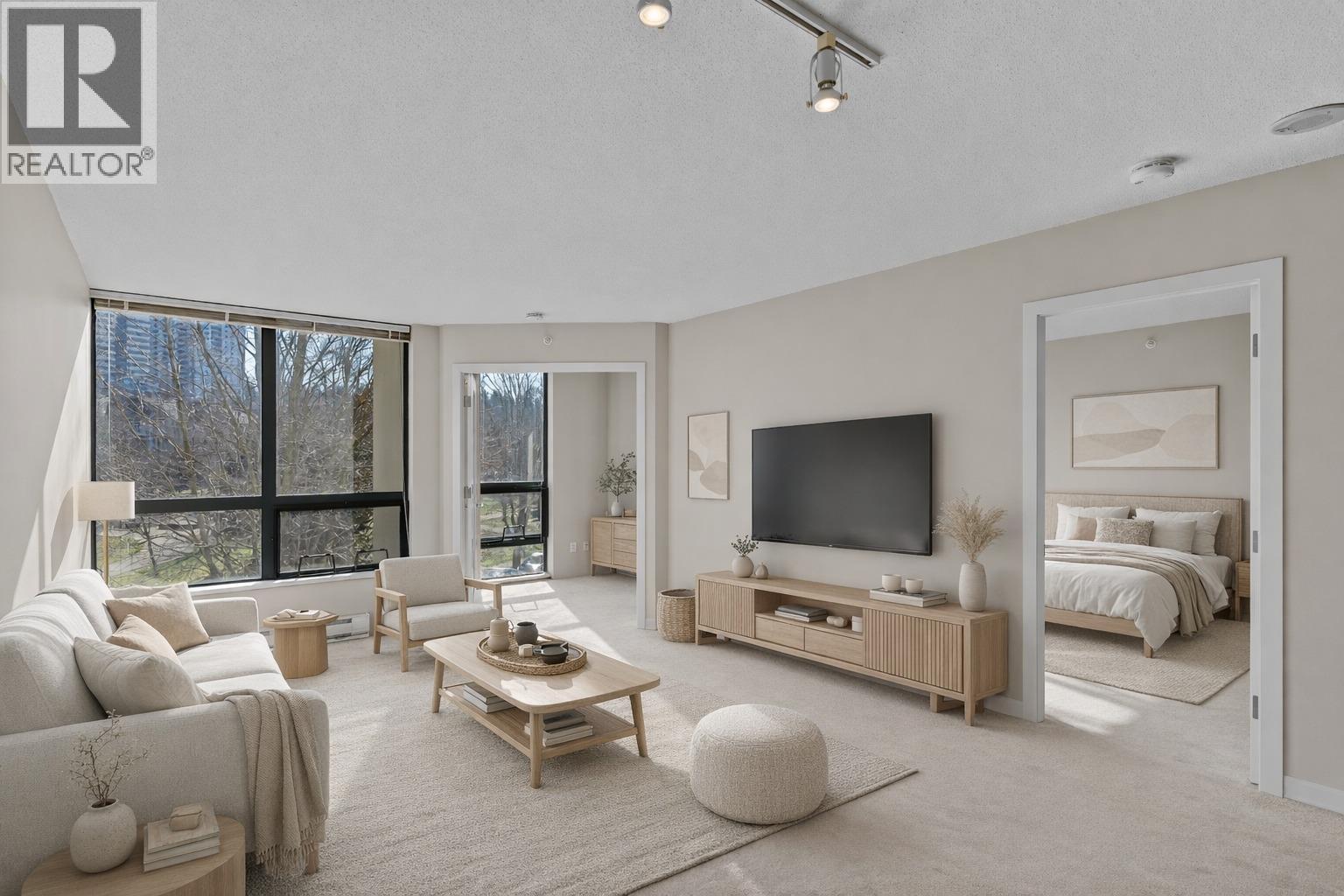 303 3588 CROWLEY DRIVE