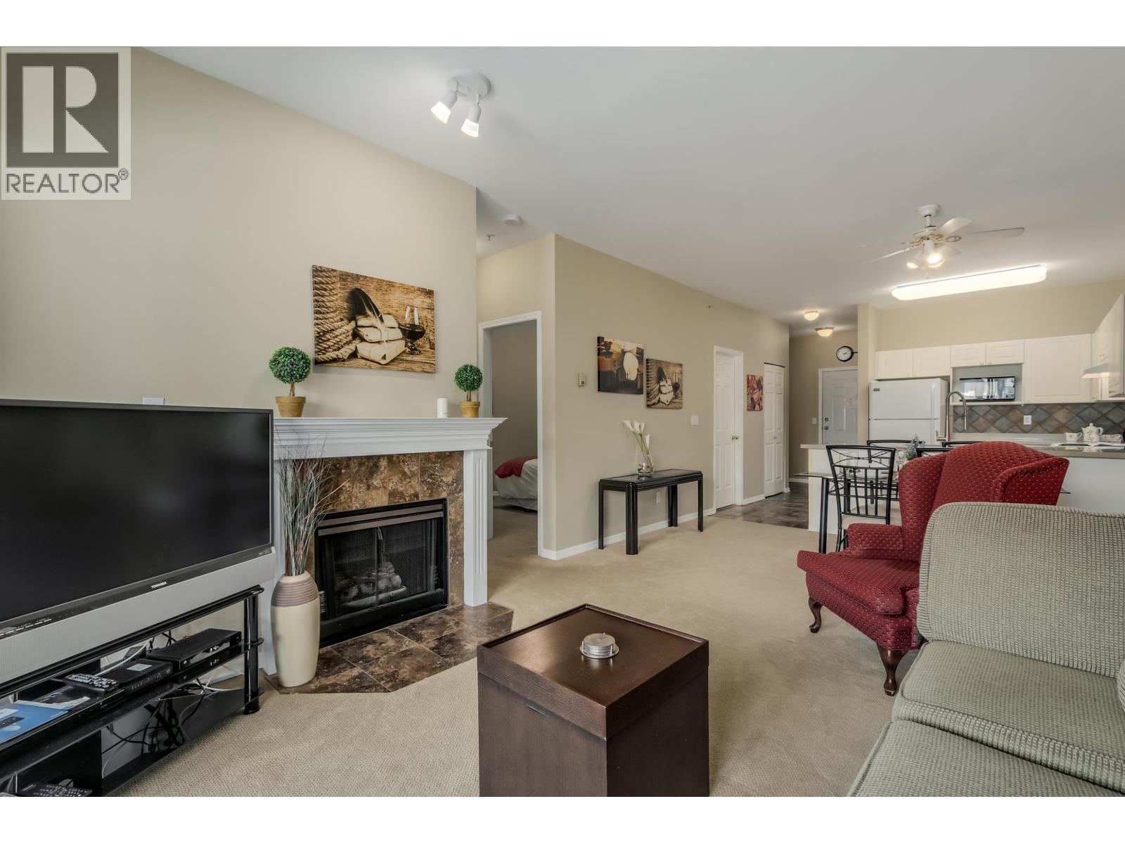 231 2109 ROWLAND STREET