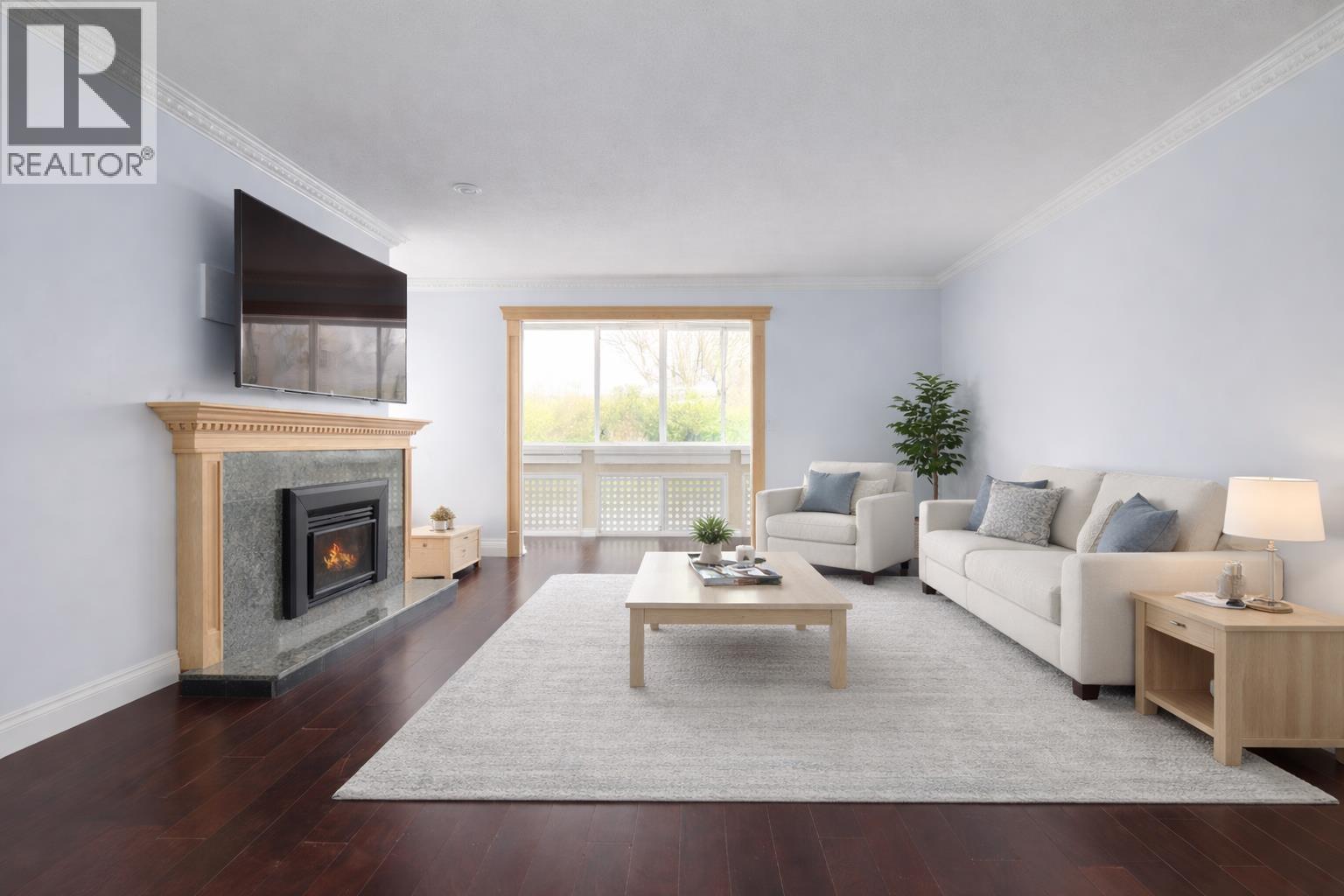 255 1440 GARDEN PLACE