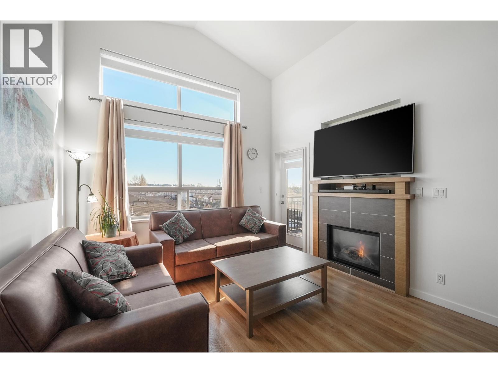 410 288 HAMPTON STREET