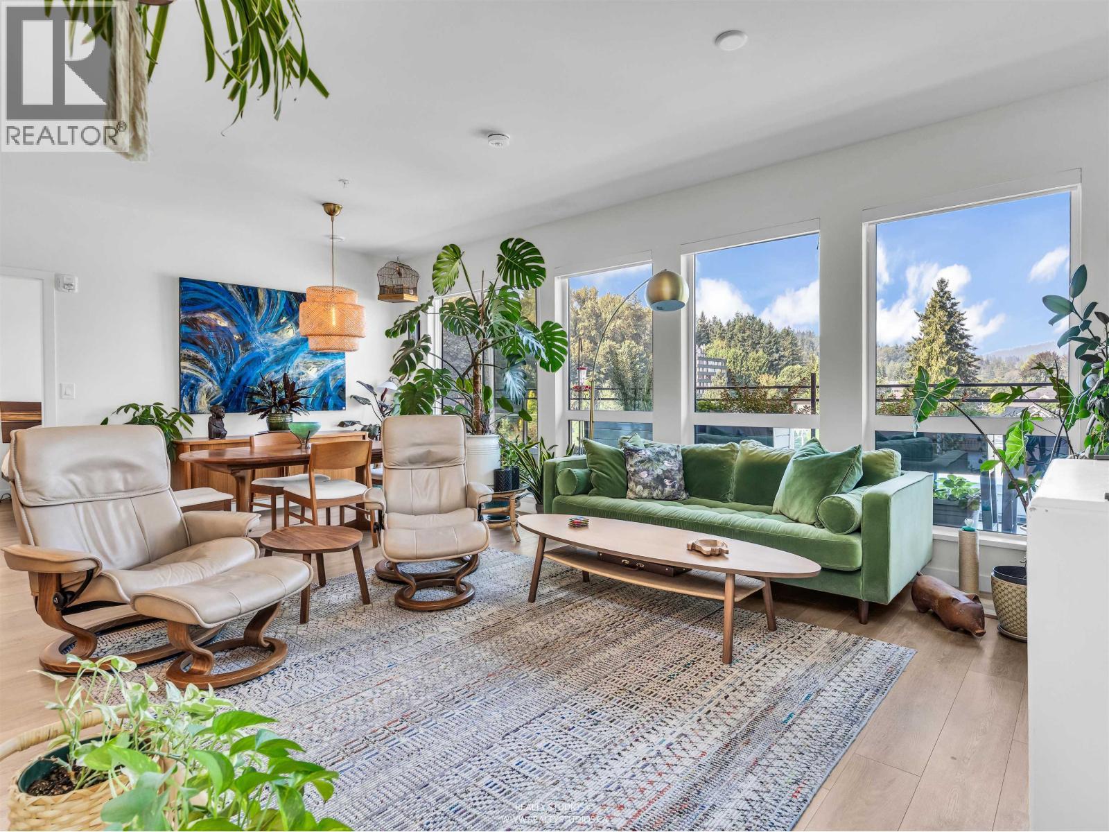 608 3018 ST GEORGE STREET