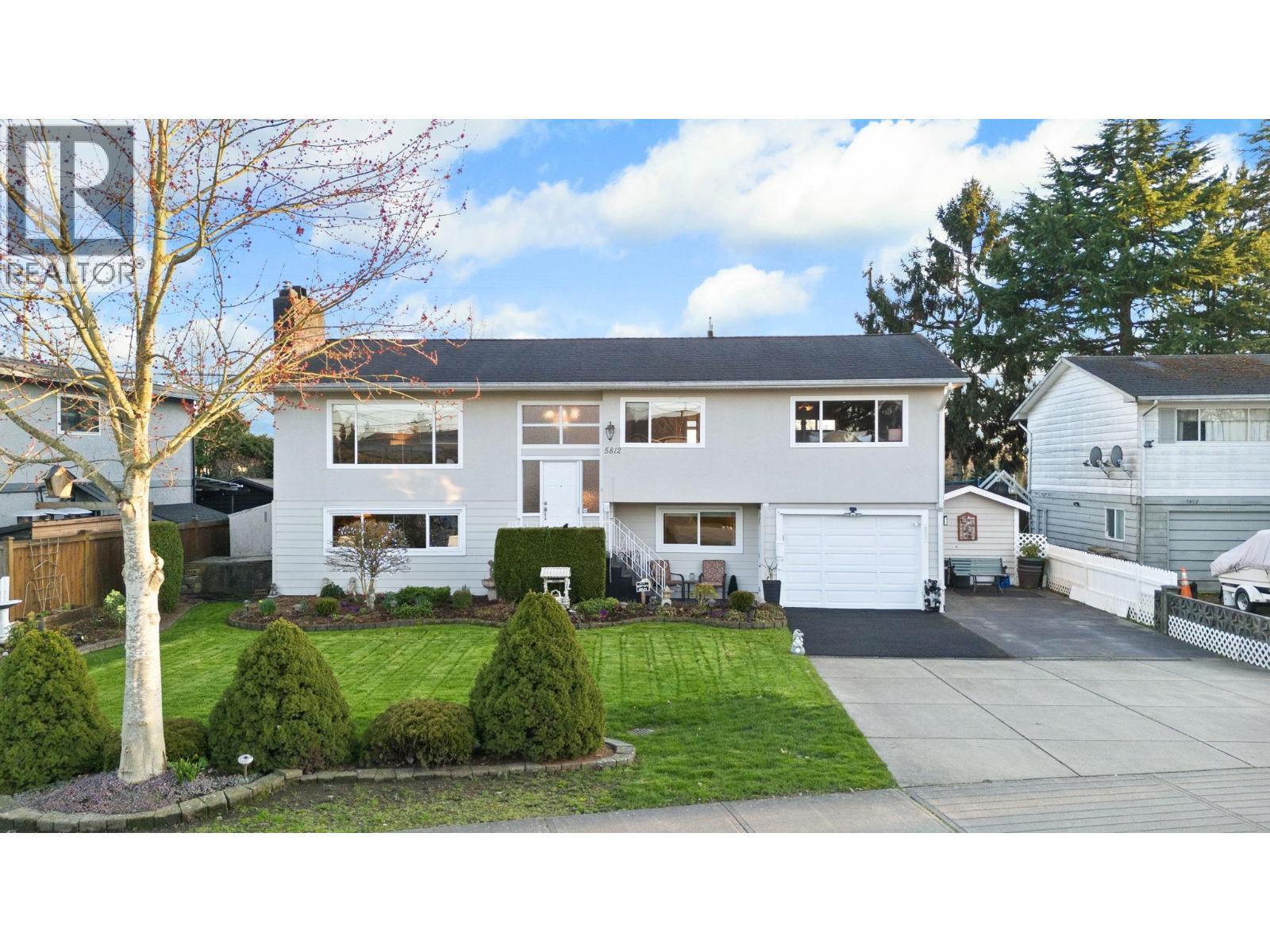 5812 48A AVENUE