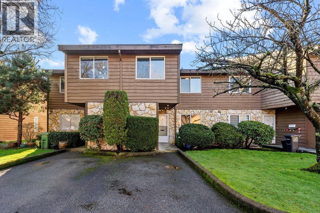 54 - 9111 NO. 5 ROAD