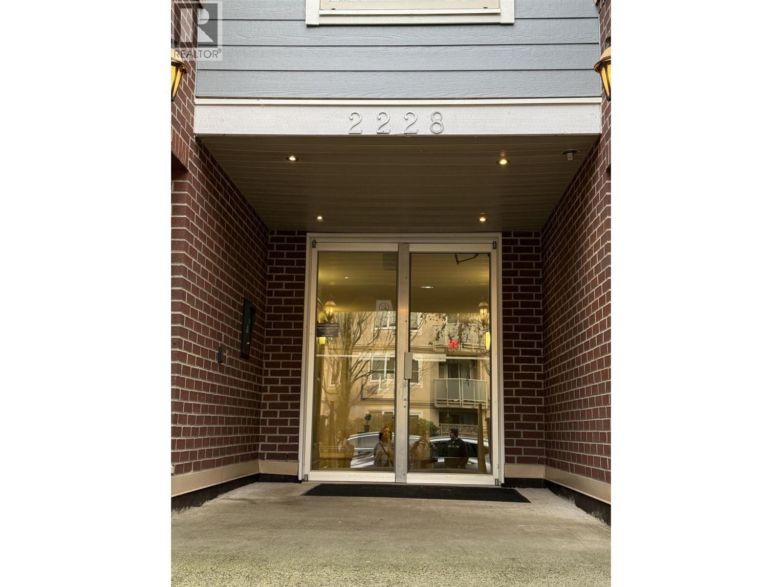 101 2228 WELCHER AVENUE