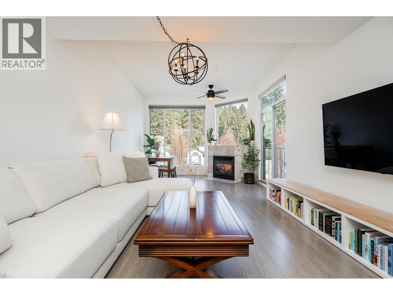 402 12155 191B STREET