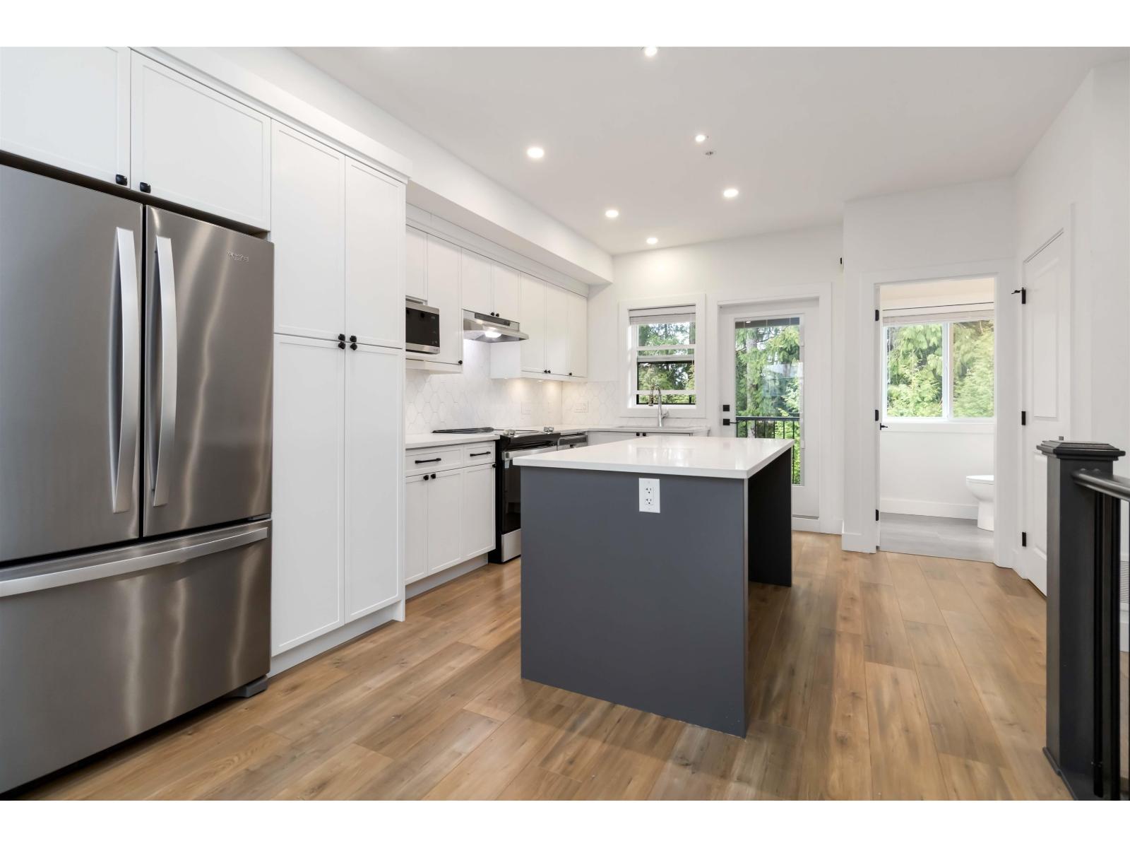 10 32970 TUNBRIDGE AVENUE