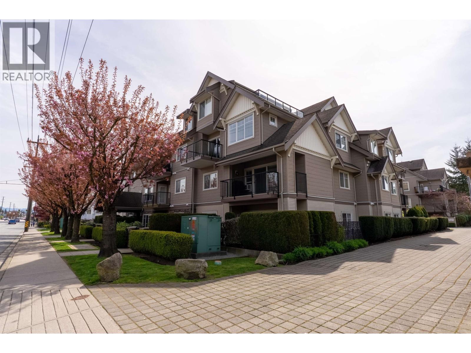 109 22150 DEWDNEY TRUNK ROAD