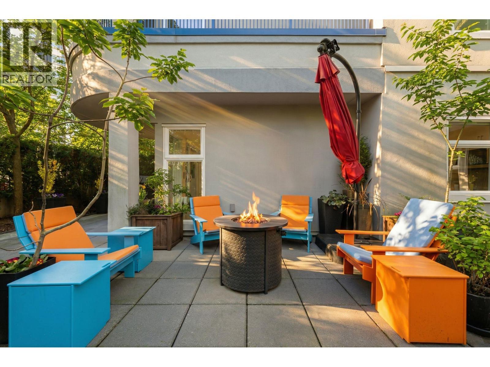 102 - 1924 COMOX STREET