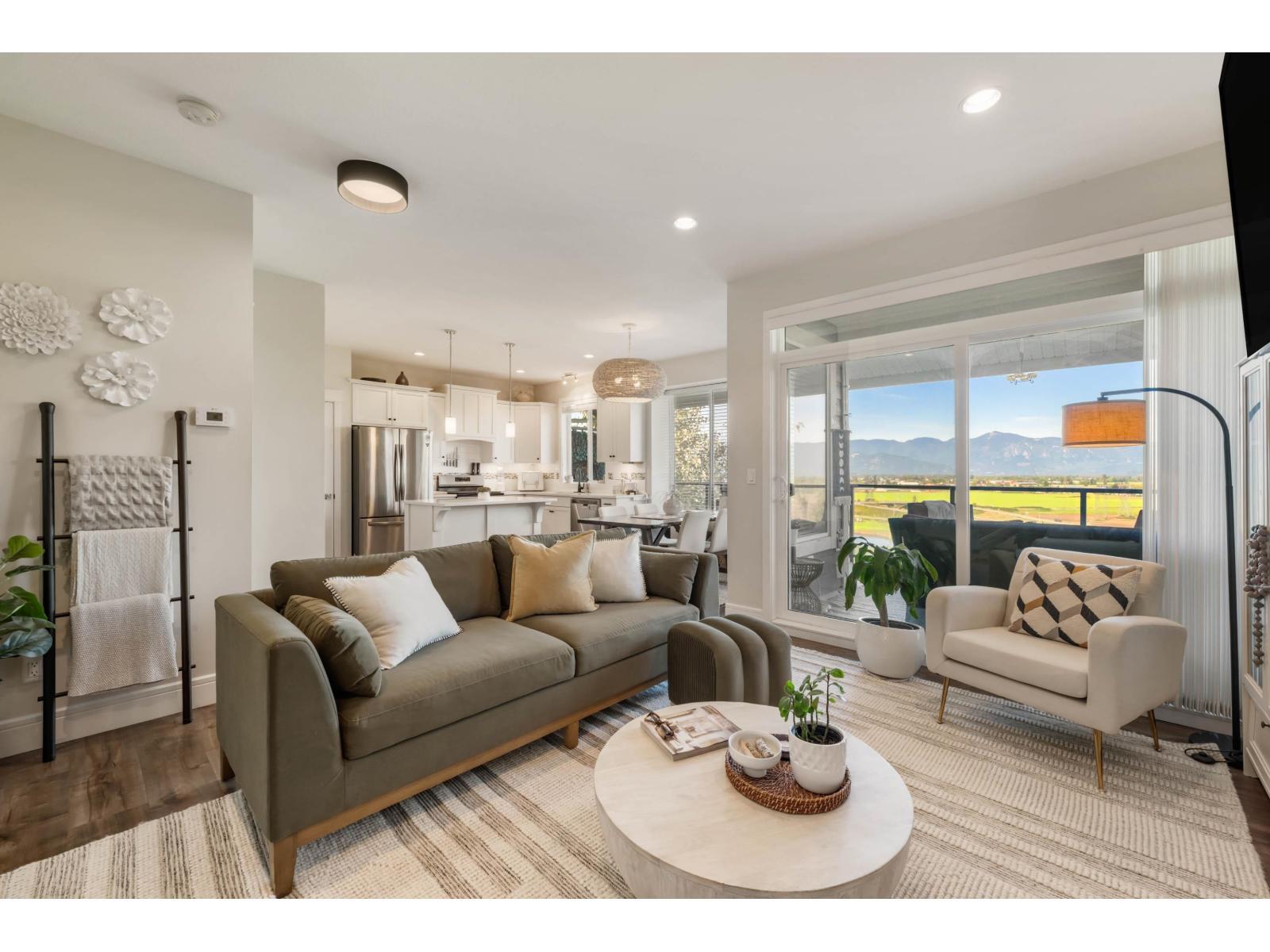 10 50634 LEDGESTONE PLACE, Eastern Hillsides