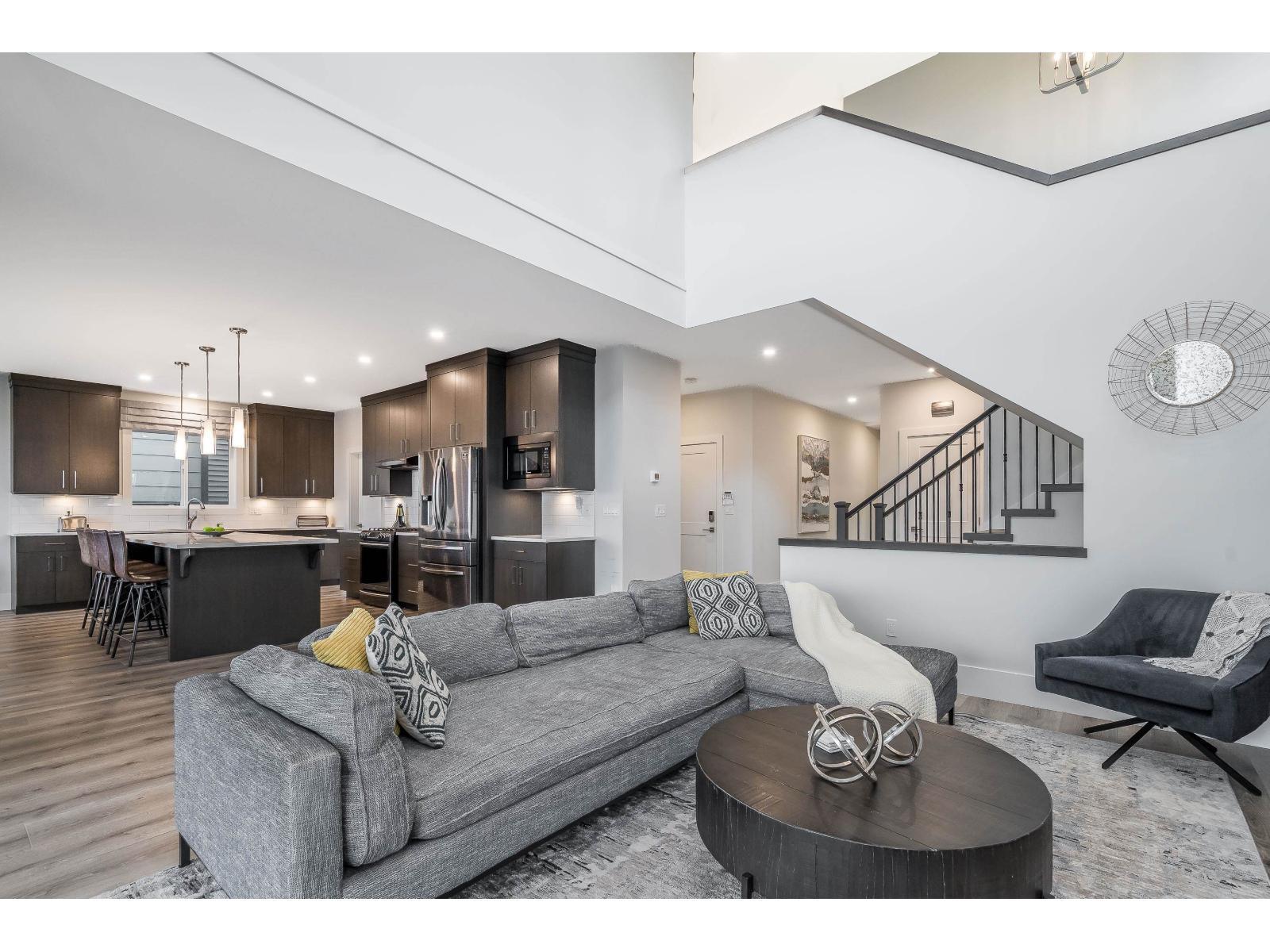 40 4295 OLD CLAYBURN ROAD