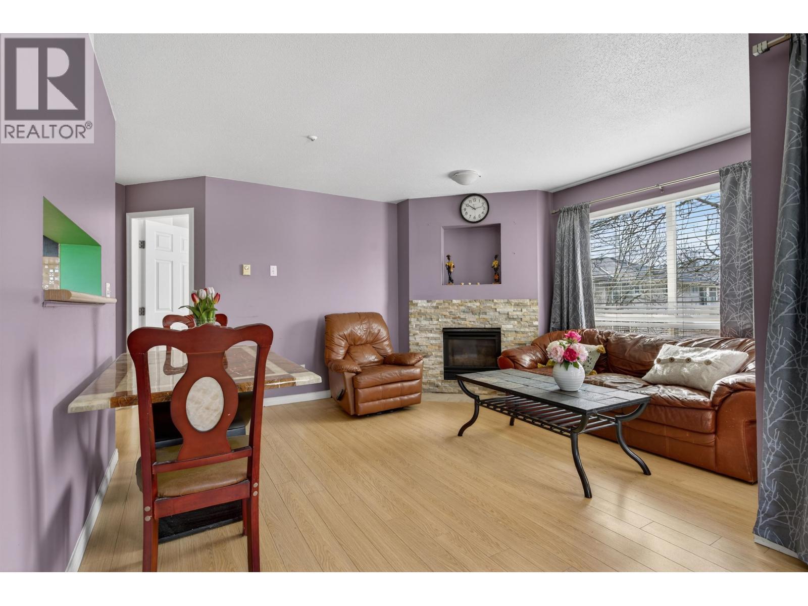 309 2435 WELCHER AVENUE