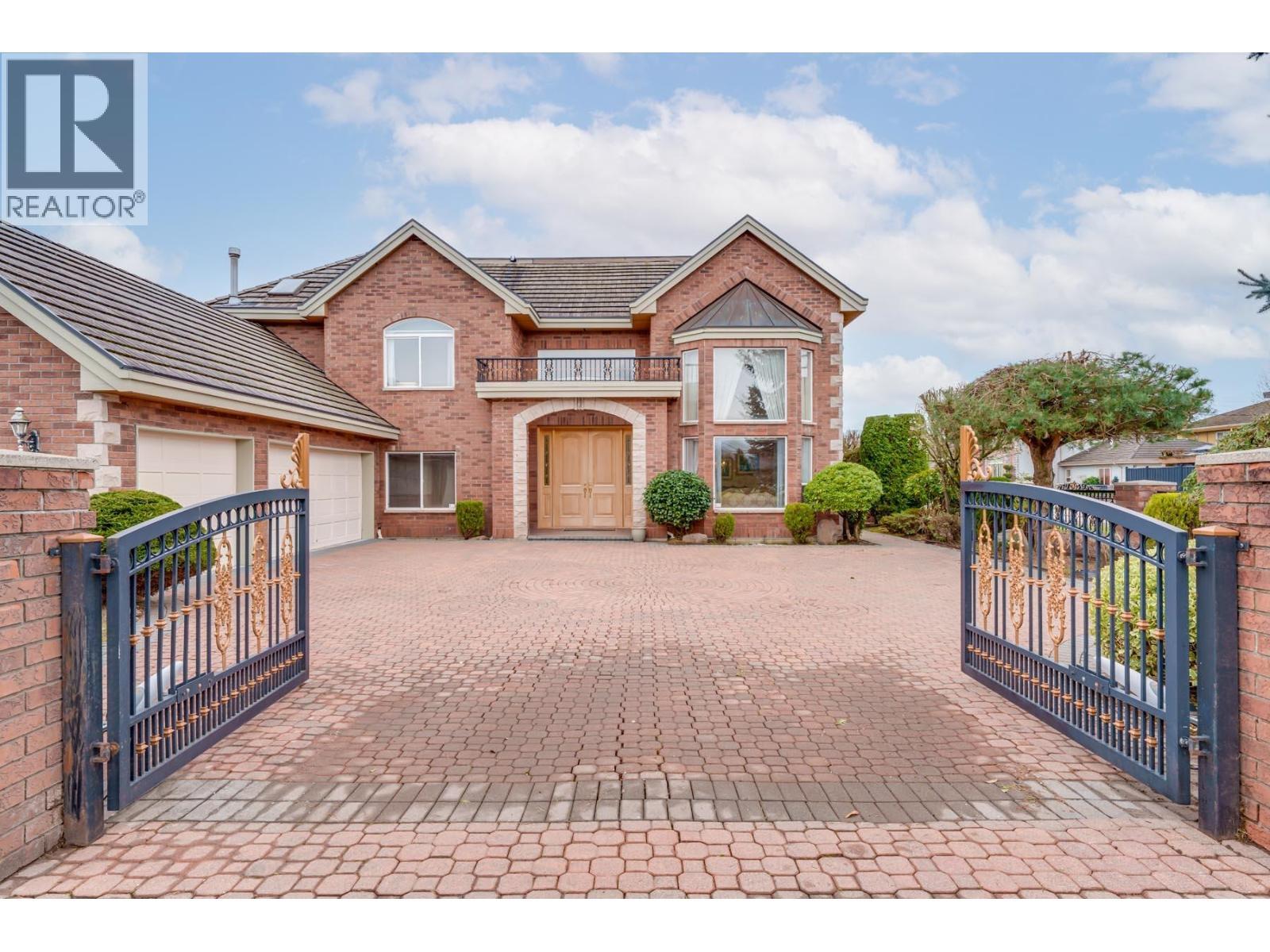 7460 BROADMOOR BOULEVARD