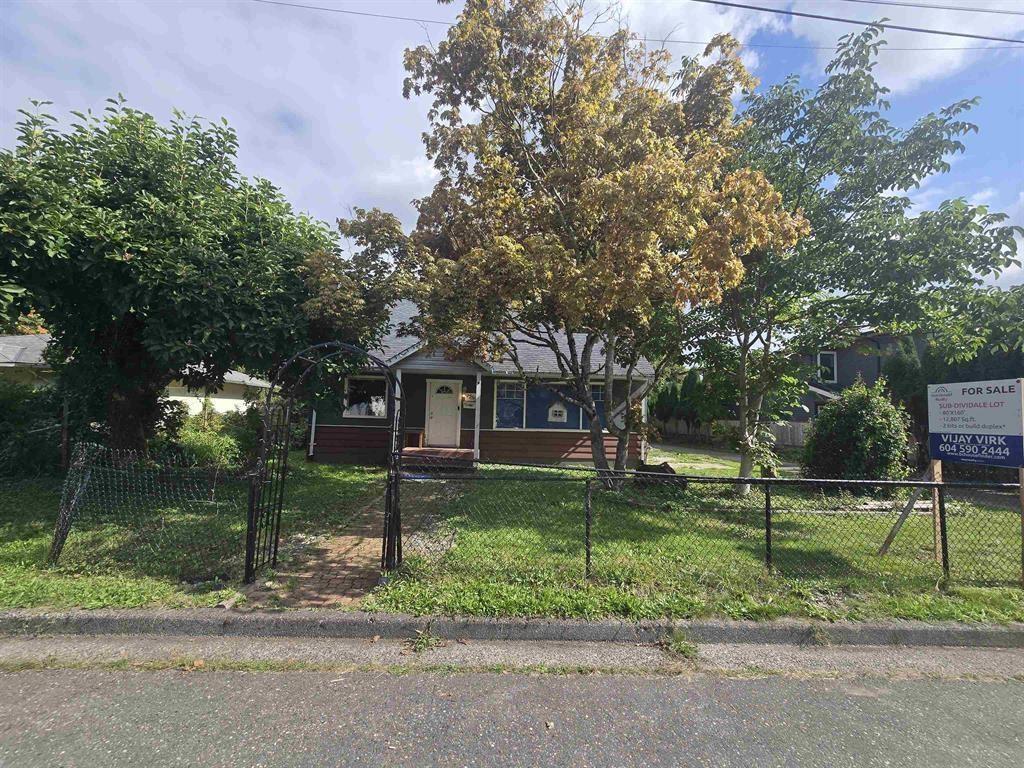 9756 SIDNEY STREET, Chilliwack Proper West