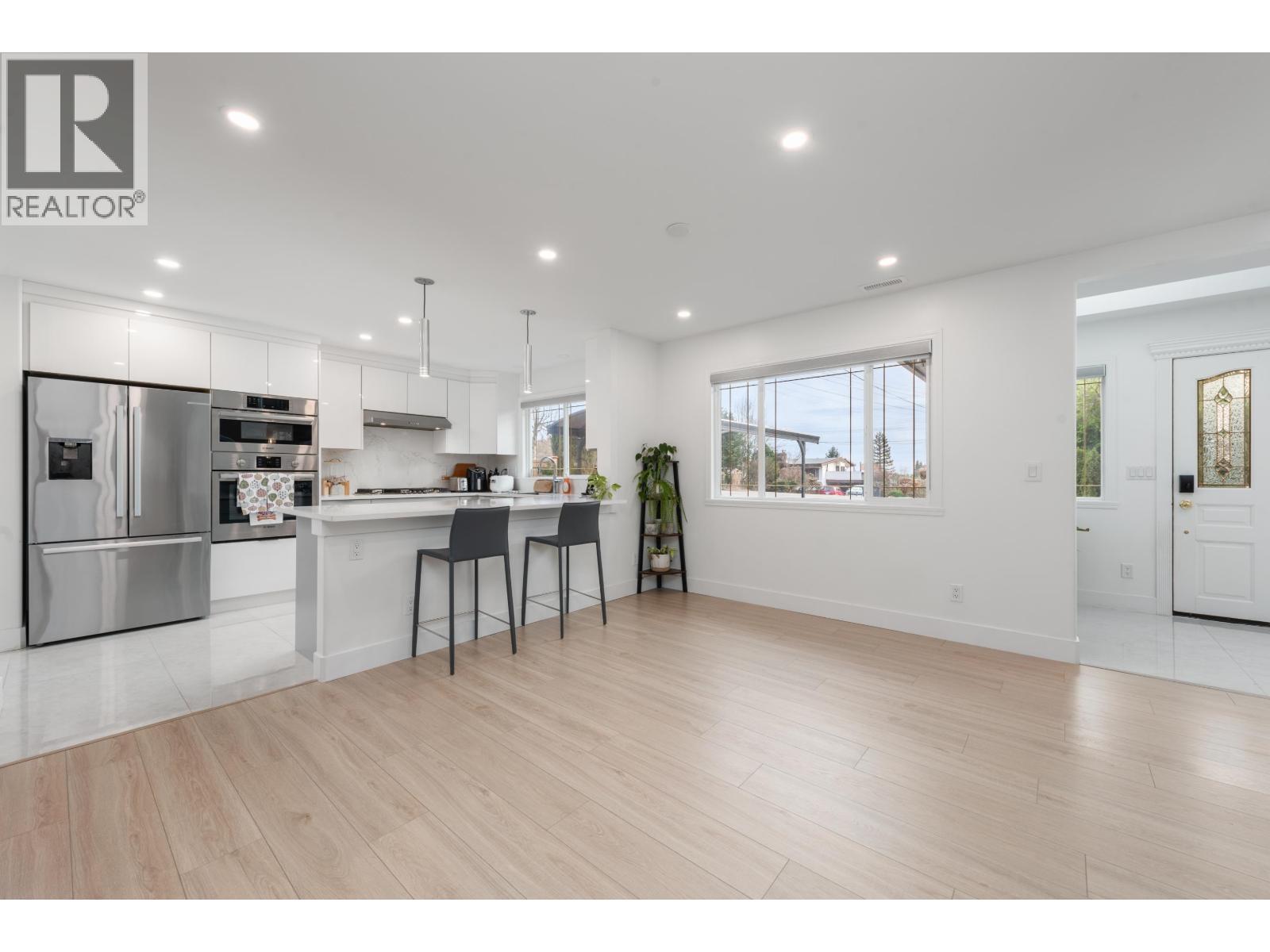 103 1334 CHARLAND AVENUE