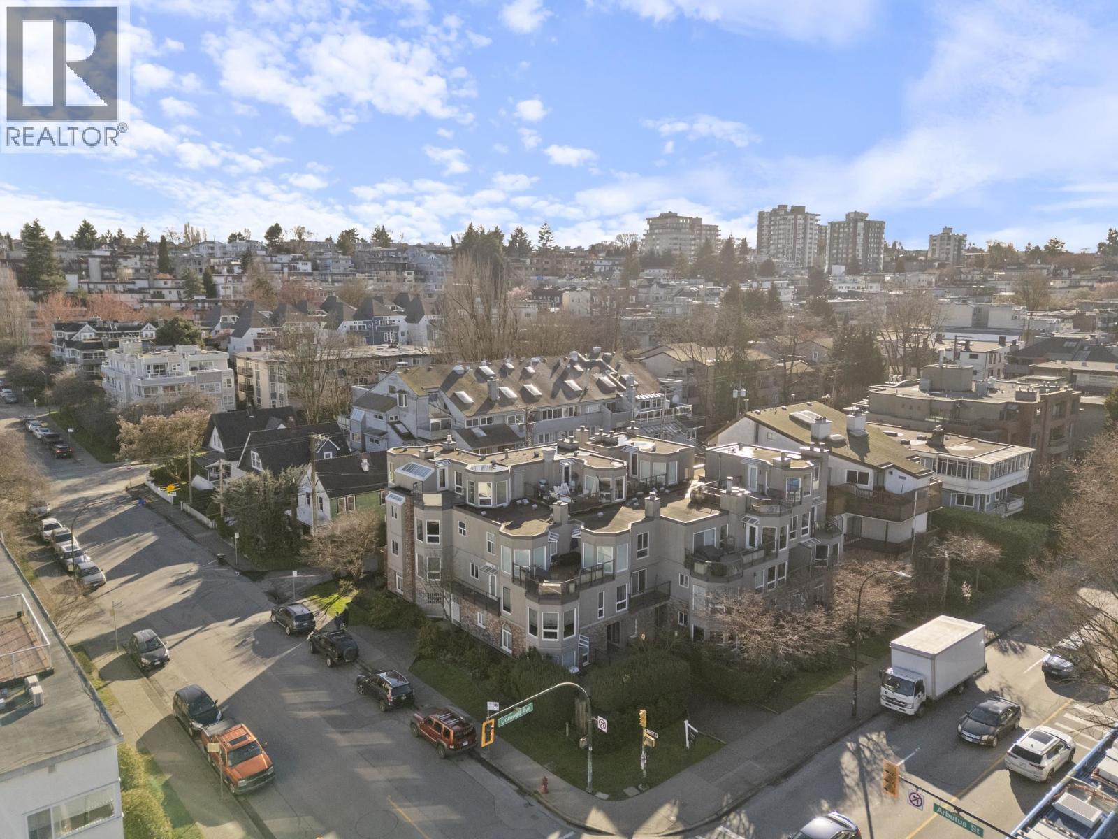 103 2110 CORNWALL AVENUE