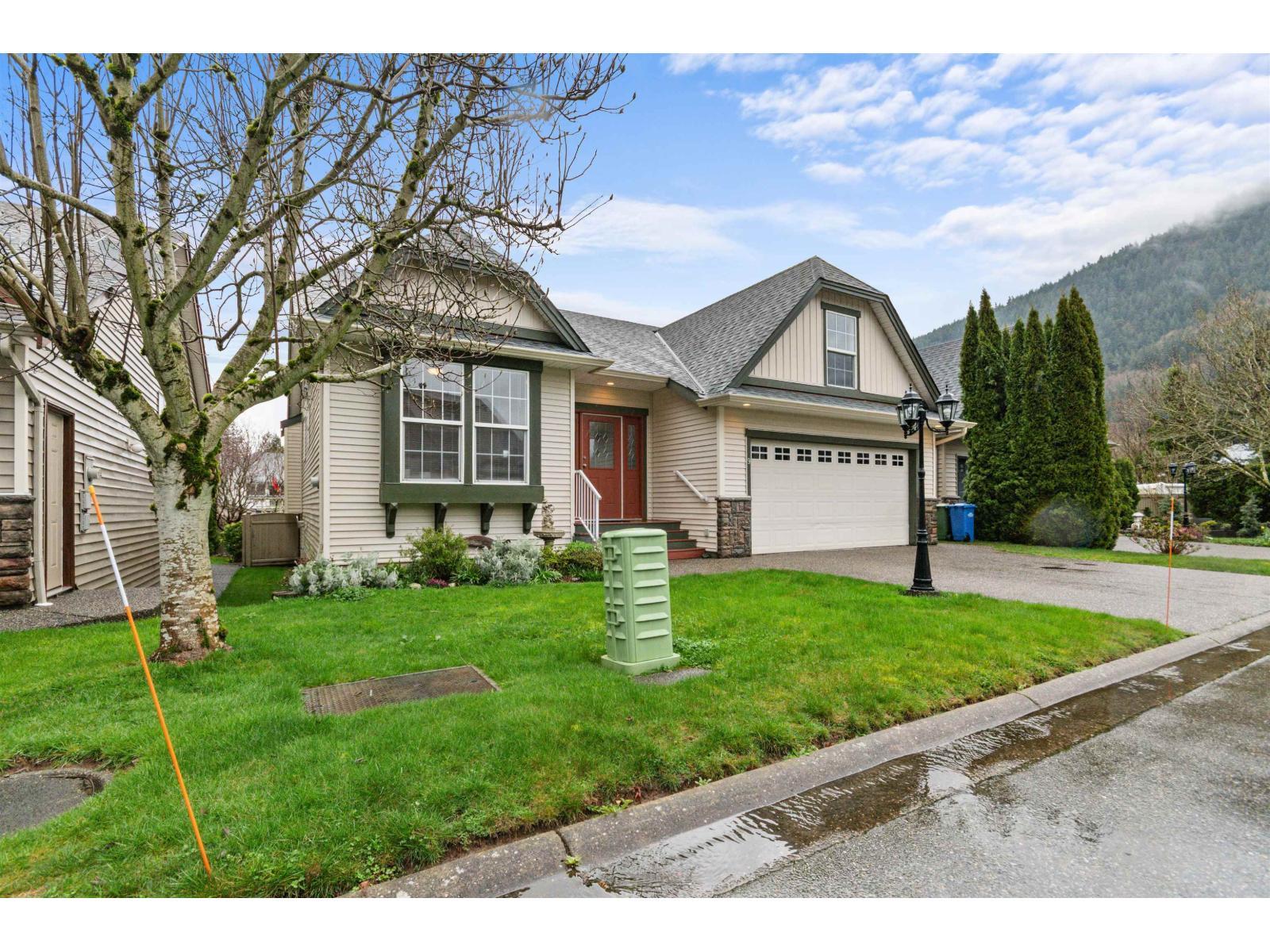 9 349 WALNUT AVENUE, Harrison Hot Springs